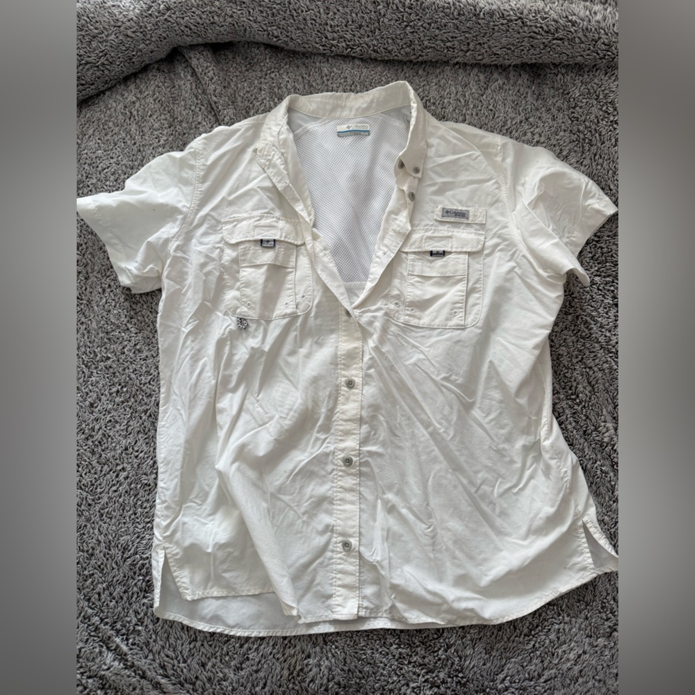 Womens XL Columbia Cream Mesh-Lined Shirt